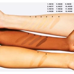 MAC Cosmetics Studio Fix Fluid Foundation SPF15 NC44 -Cosmetica Serie Winkel 1013989 4